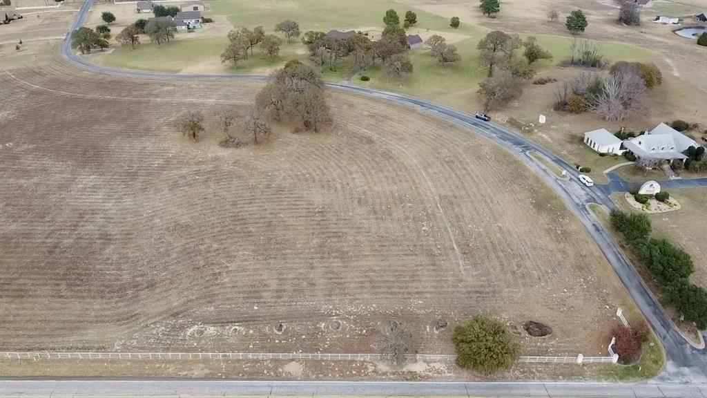 STALLION LAKE RANCH - Land