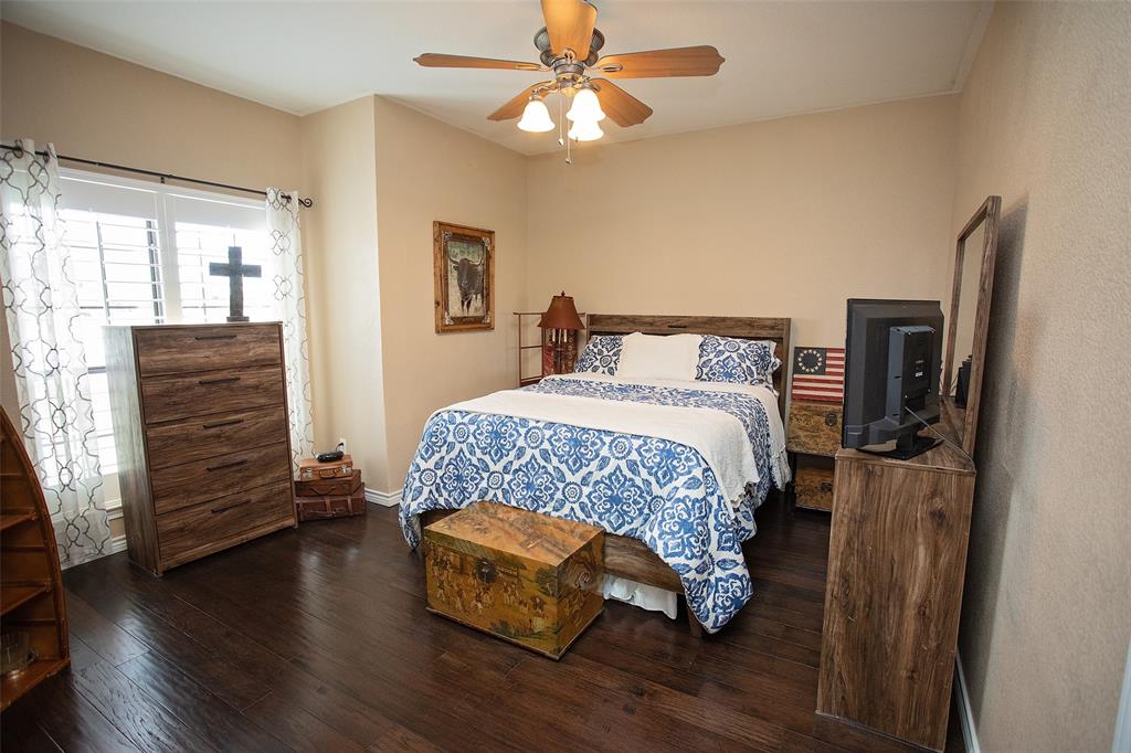 Eagle Point Condos - Residential