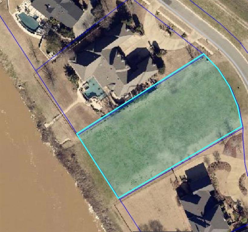 River Bluff 01 - Land