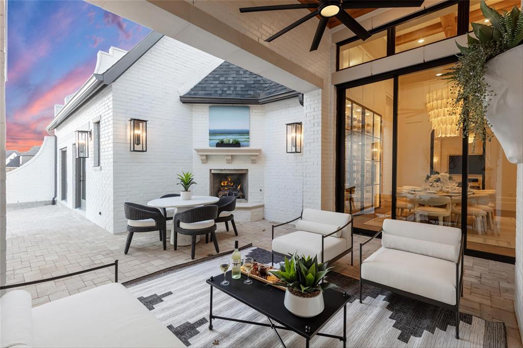 Mustang Lakes Huntington - Residential