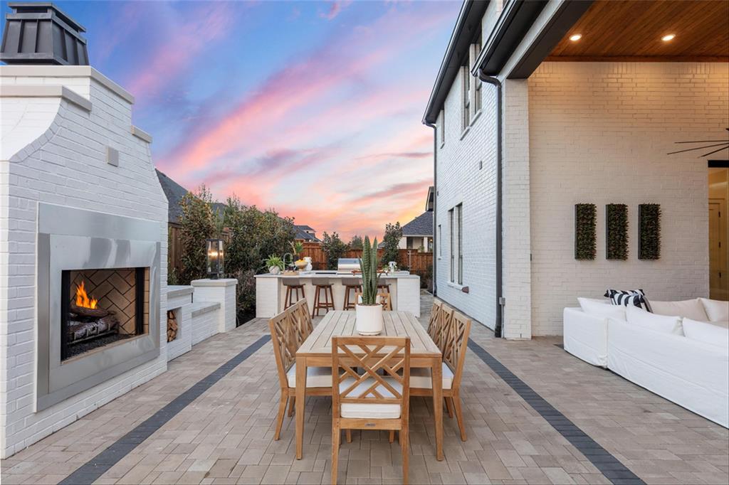 Mustang Lakes Huntington - Residential