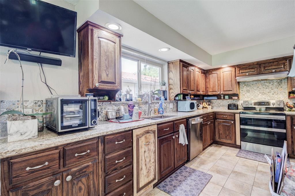 Lake Country Estates Add - Residential