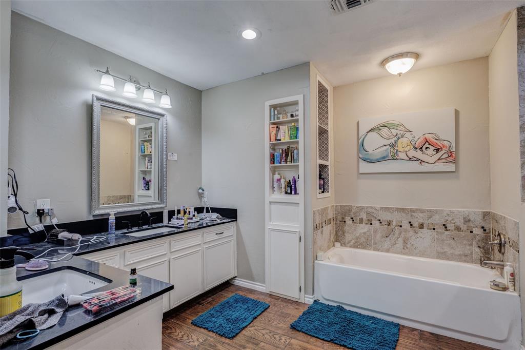 Lake Country Estates Add - Residential
