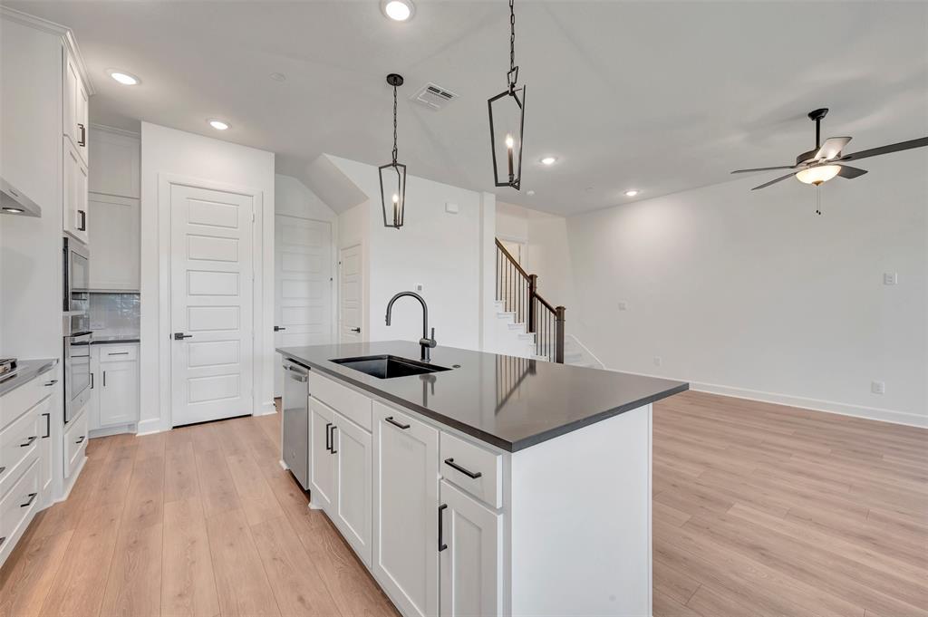 Ridgeline - Residential