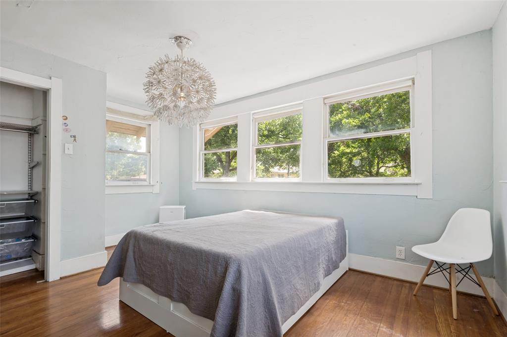 Winnetka Heights - Residential