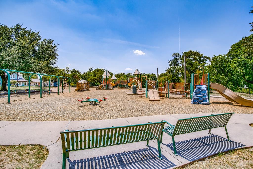 Winnetka Heights - Residential