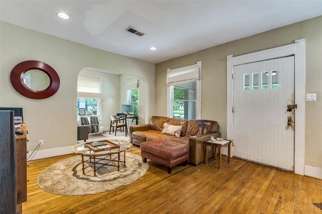 Winnetka Heights - Residential