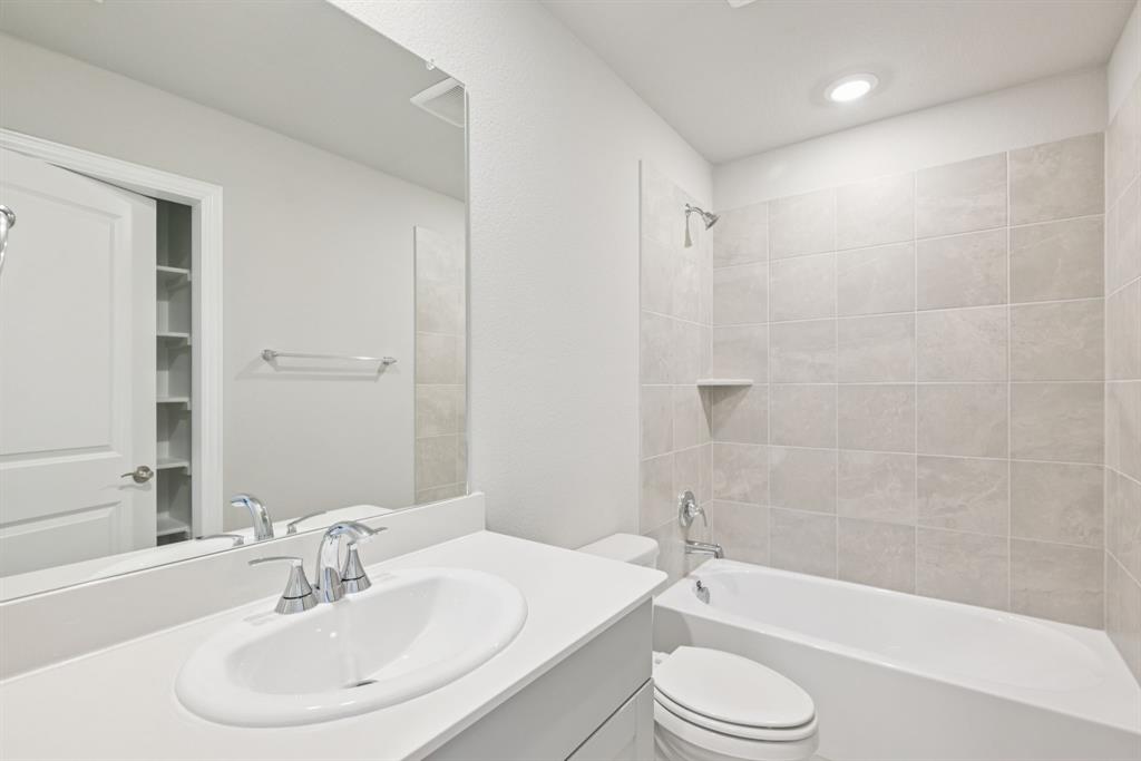 Lakehaven - Residential