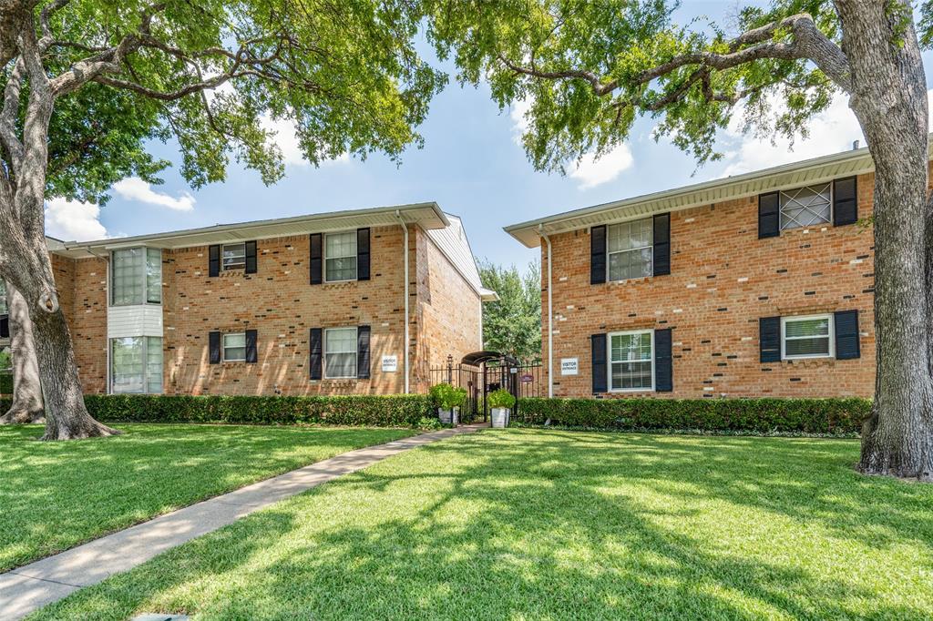 Sandhurst Manor Condo - Residential