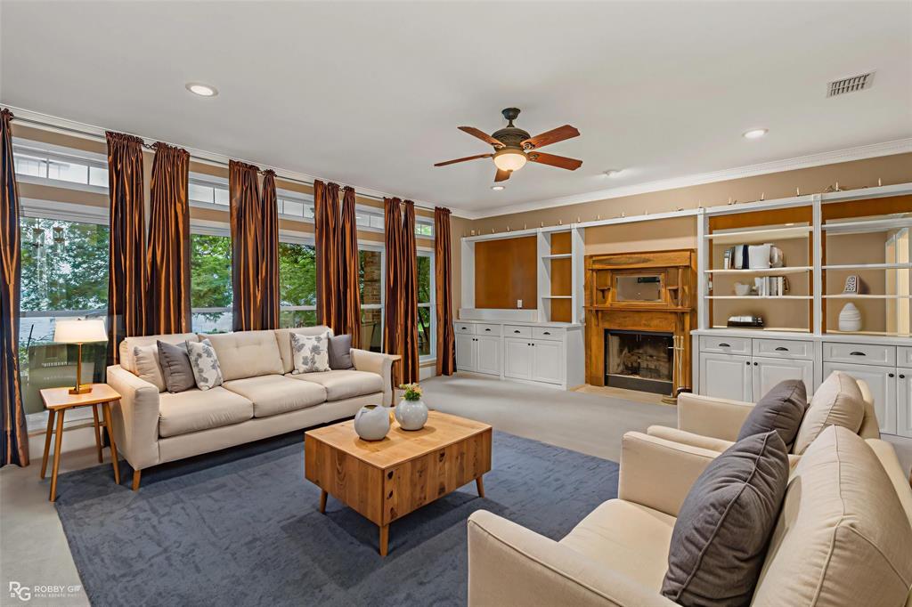 Squirrel Point - Residential