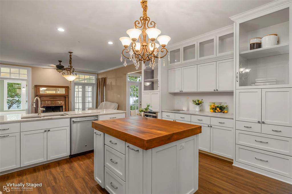 Squirrel Point - Residential