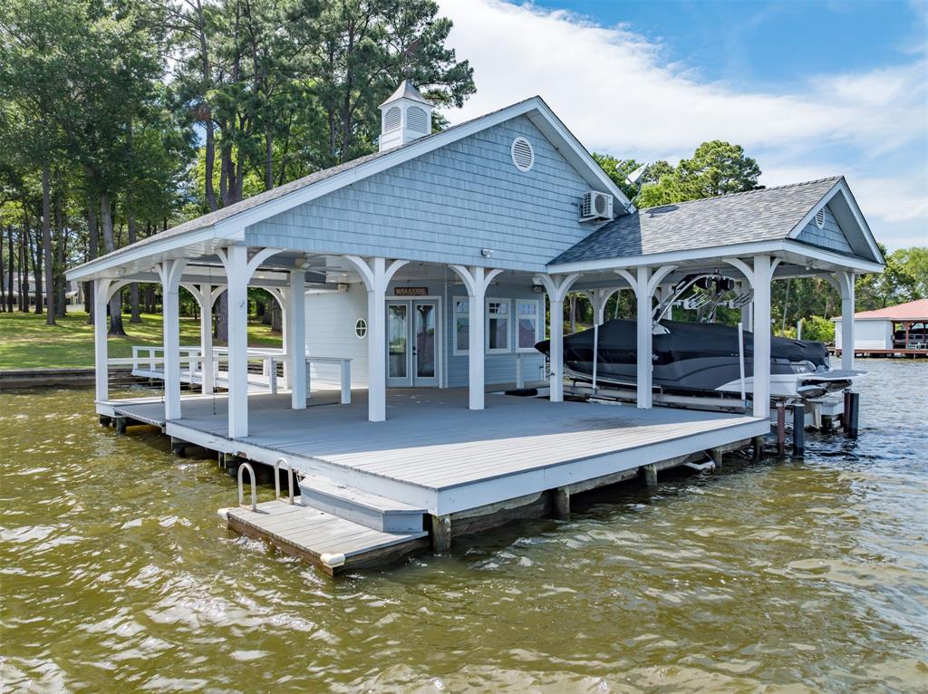 Lakeside - Residential