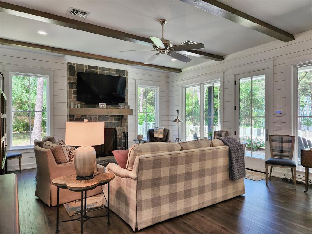 Lakeside - Residential