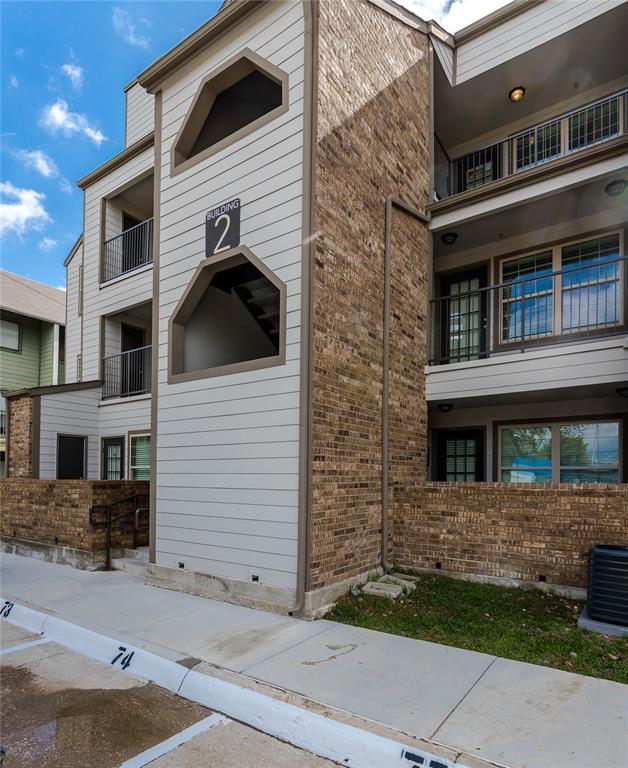 An open floor plan, a spacious walk-in closet, and a fresh, contemporary design, this condo offers the perfect blend of convenience and luxury. Step inside to an inviting, open-concept living space that seamlessly combines the living, dining, and kitchen areas. This layout creates a bright and airy atmosphere, perfect for both relaxation and entertaining. The fully remodeled kitchen boasts brand-new appliances, sleek countertops, and ample cabinet space. Whether you're a seasoned chef or just love cooking, this kitchen is sure to impress. The bathroom features modern fixtures and finishes, ensuring your daily routines are both functional and luxurious every inch of this condo has been meticulously remodeled from the studs up due to a prior fire, ensuring you have a brand-new living space with modern amenities in mind located in a prime neighborhood, you'll have easy access to shopping, dining, entertainment, and public transportation, making this condo a perfect choice.