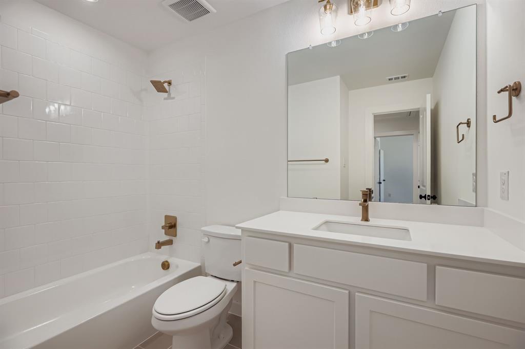 Castle Hills Northpointe Townhomes - Residential