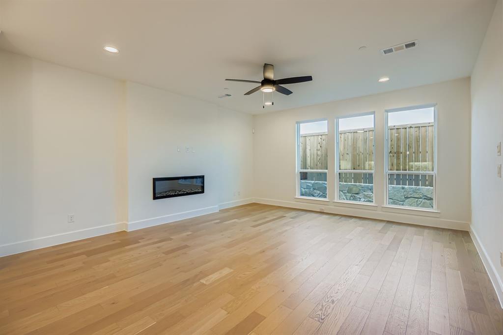 Castle Hills Northpointe Townhomes - Residential