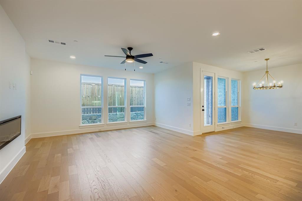Castle Hills Northpointe Townhomes - Residential