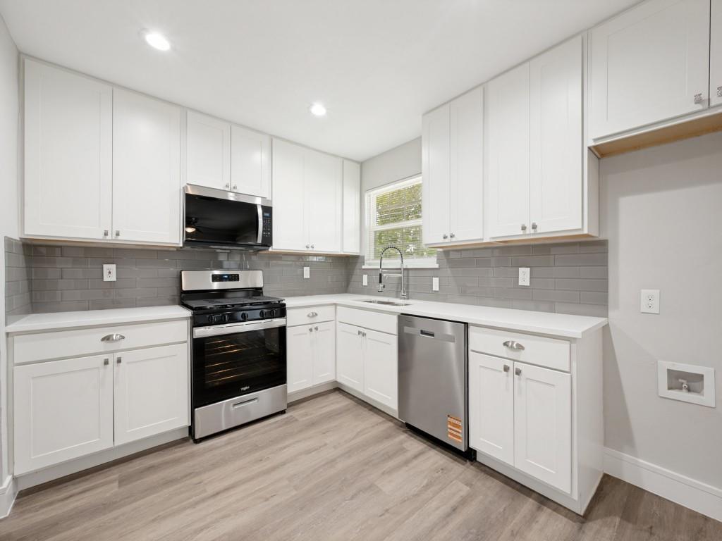 Dutch Village Add 03 - Residential