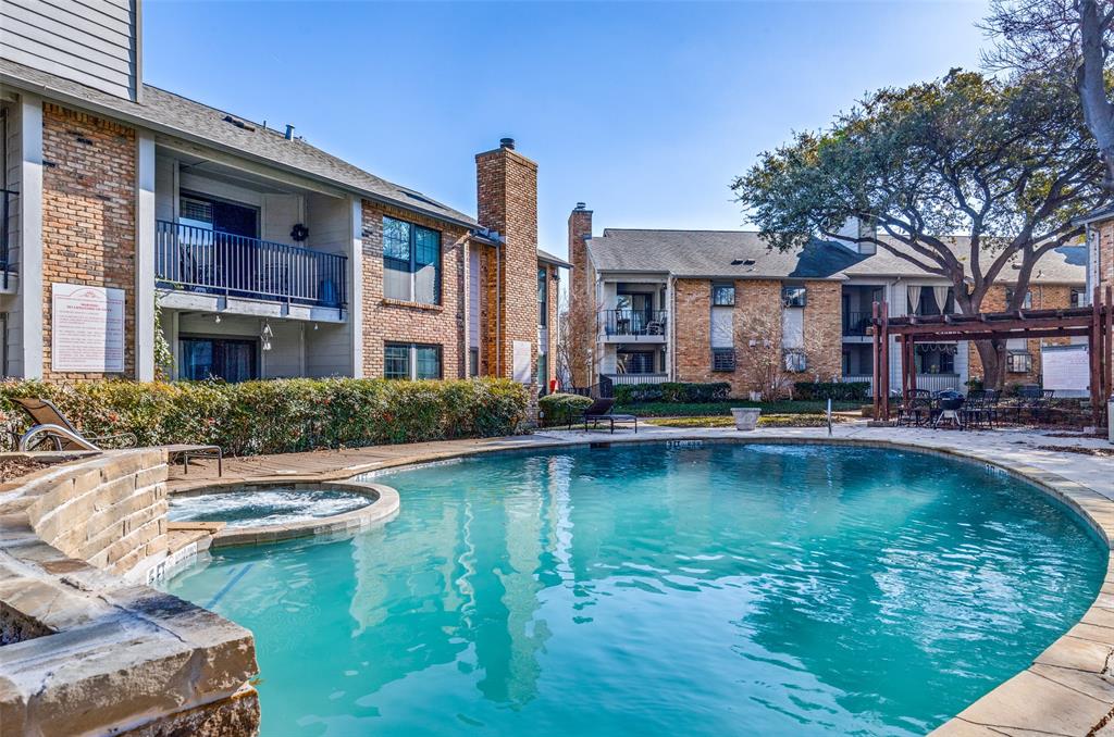 Preston Bend Village Condos - Residential