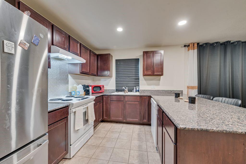 Central Ave - Residential