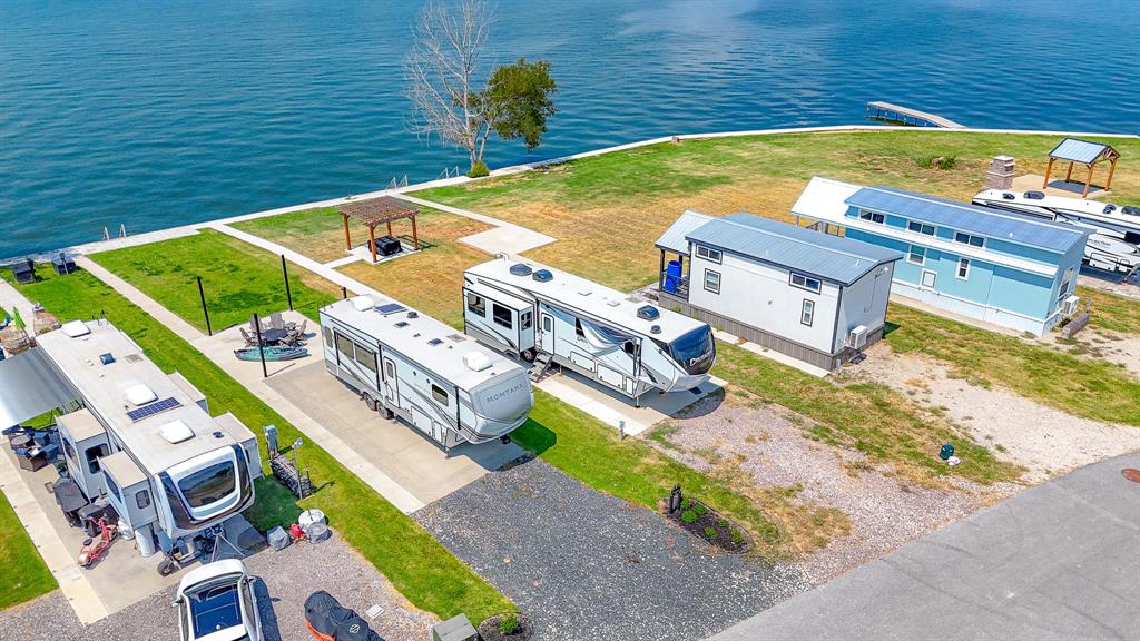 Peninsula Point - Land