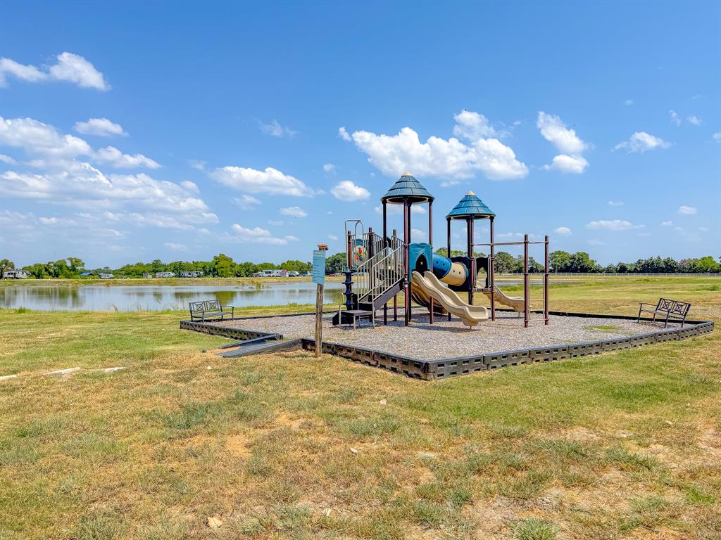 Peninsula Point - Land
