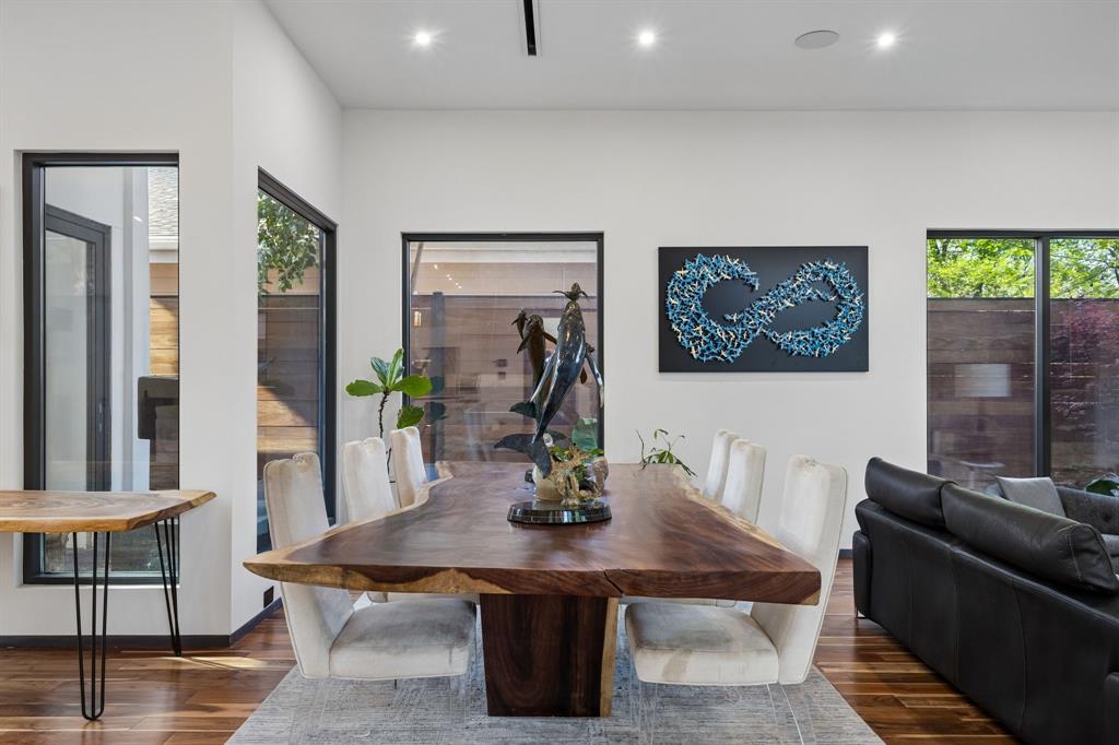 LAKE CREST - Residential