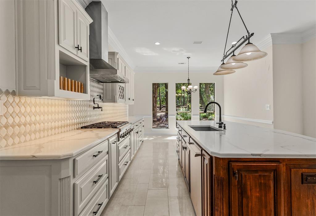 Emerald Sound At Lake Lewisvil - Residential