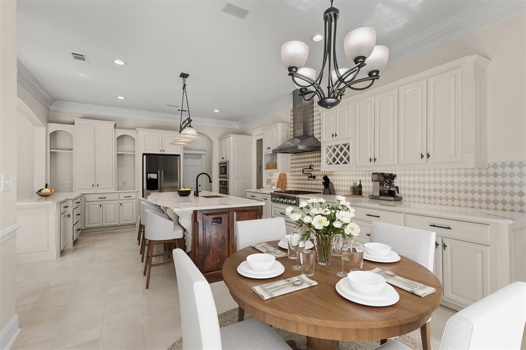 Emerald Sound At Lake Lewisvil - Residential