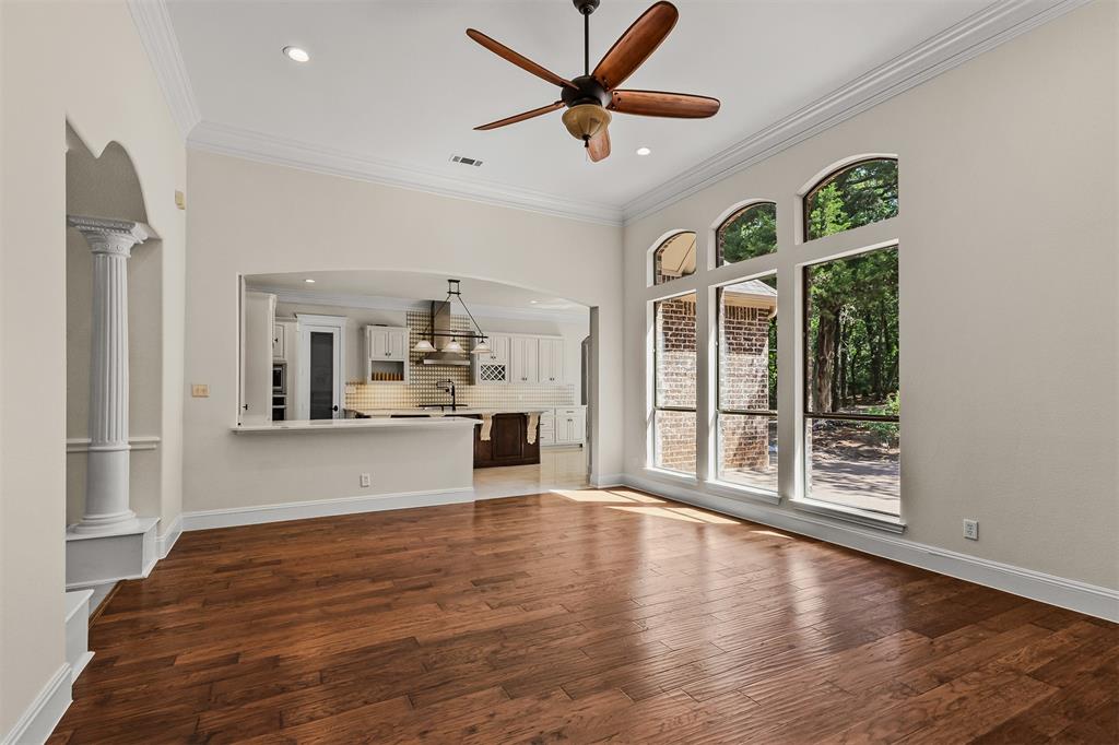 Emerald Sound At Lake Lewisvil - Residential