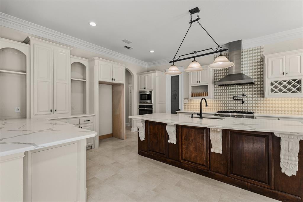 Emerald Sound At Lake Lewisvil - Residential