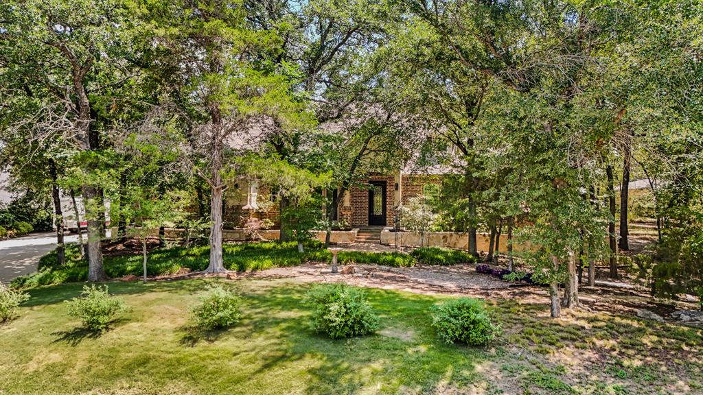 Emerald Sound At Lake Lewisvil - Residential