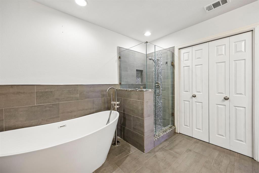 Decordova Bend Estate - Residential