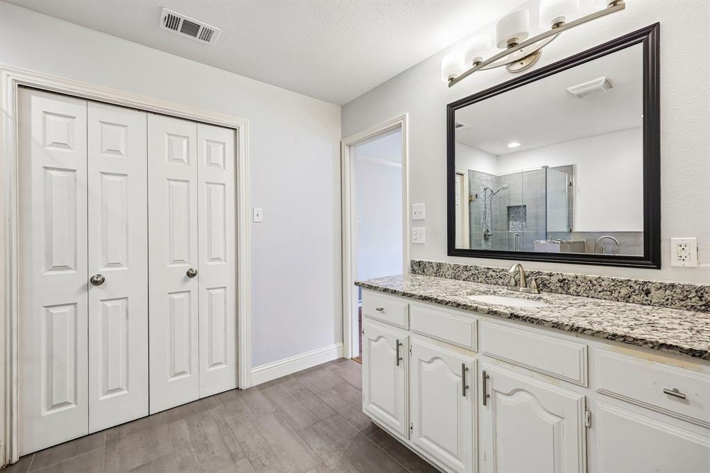 Decordova Bend Estate - Residential
