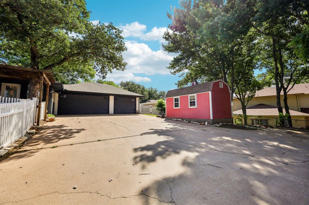 Decordova Bend Estate - Residential