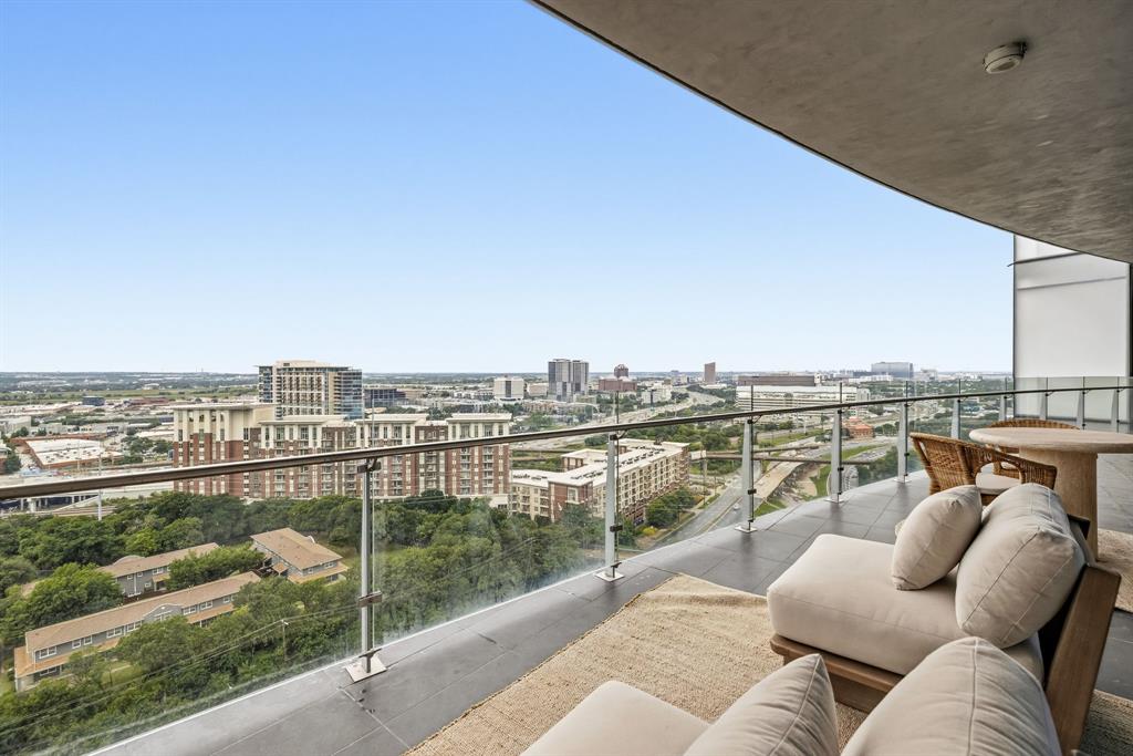 Bleu Ciel Condo - Residential