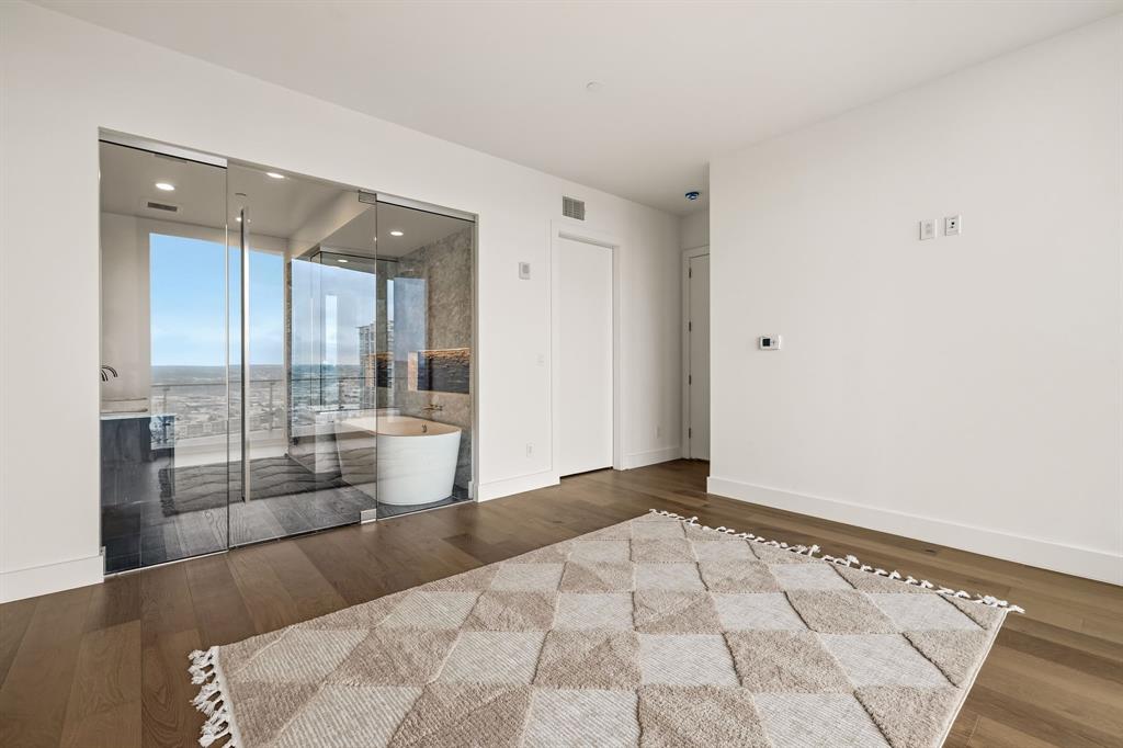 Bleu Ciel Condo - Residential