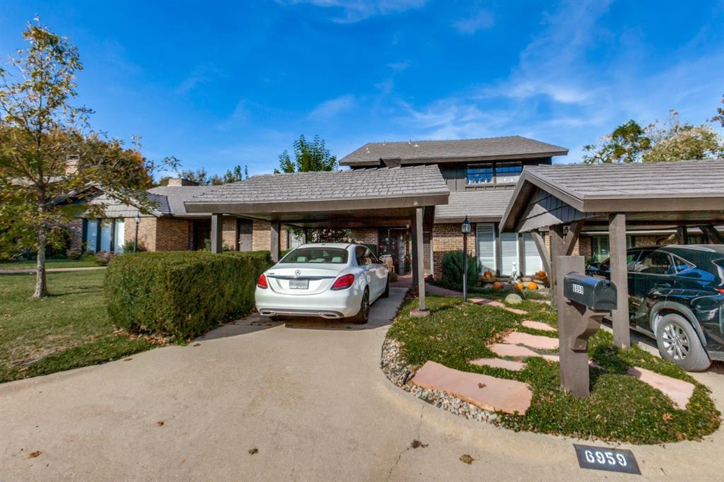 Hillcrest Villa Condo - Residential