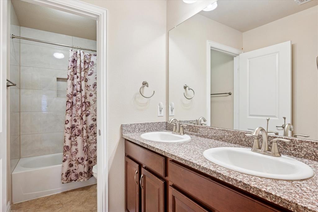 Bridges at Las Colinas Ph 1b - Residential