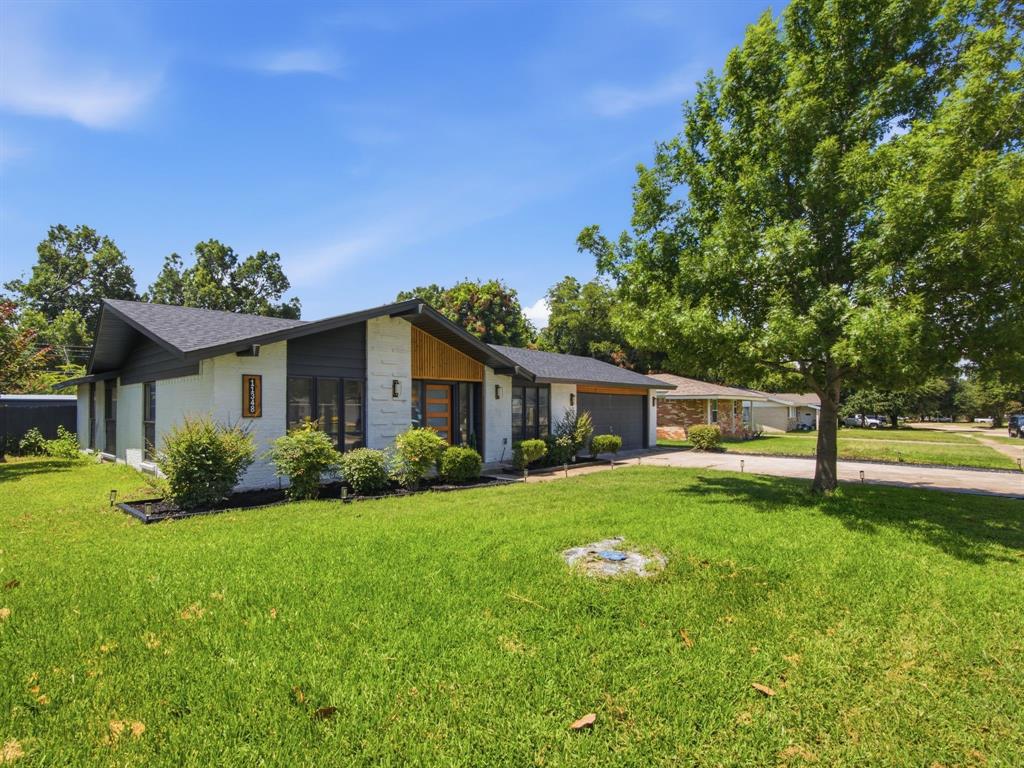 Lochwood Estates - Residential