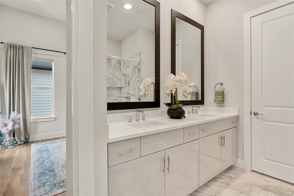 TRINITY TOWNHOMES 2 - Residential