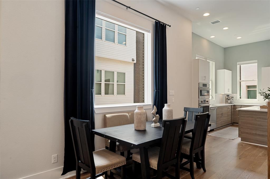 TRINITY TOWNHOMES 2 - Residential