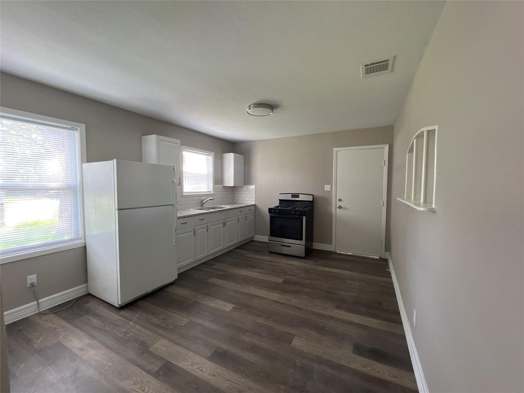 Cannon Ross Add - Residential Lease