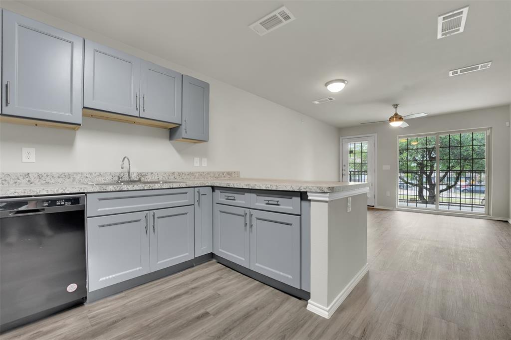 Sable Ridge Condos Ph 01-06 - Residential