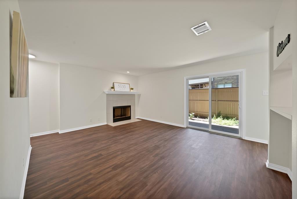 Cloisters Condo The - Residential