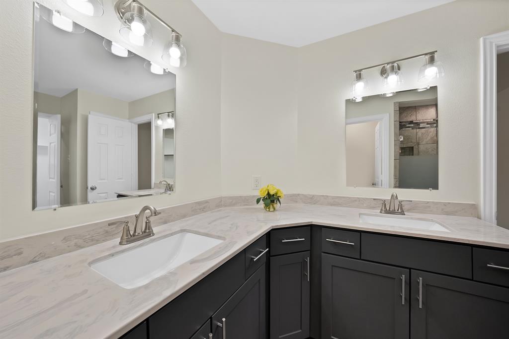 Cloisters Condo The - Residential