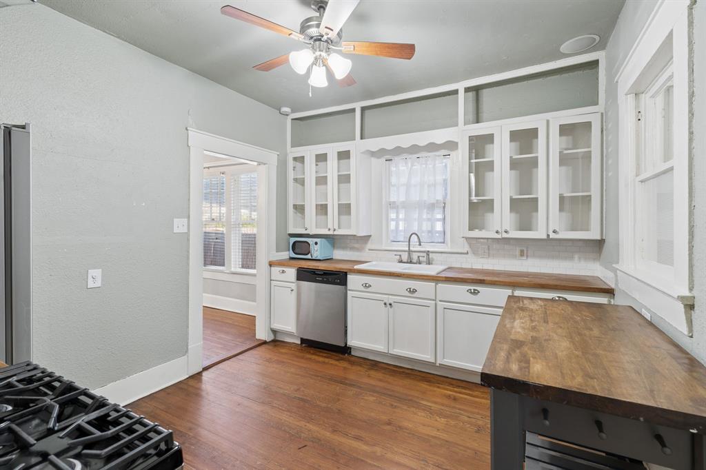 Lawn Place Add - Residential