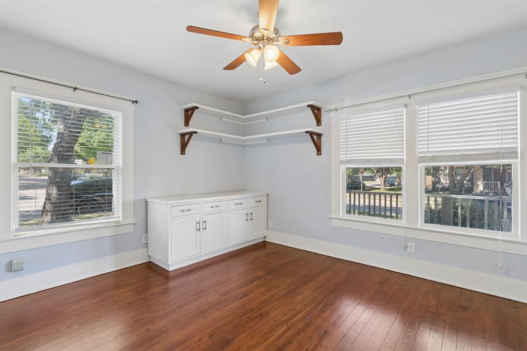 Lawn Place Add - Residential