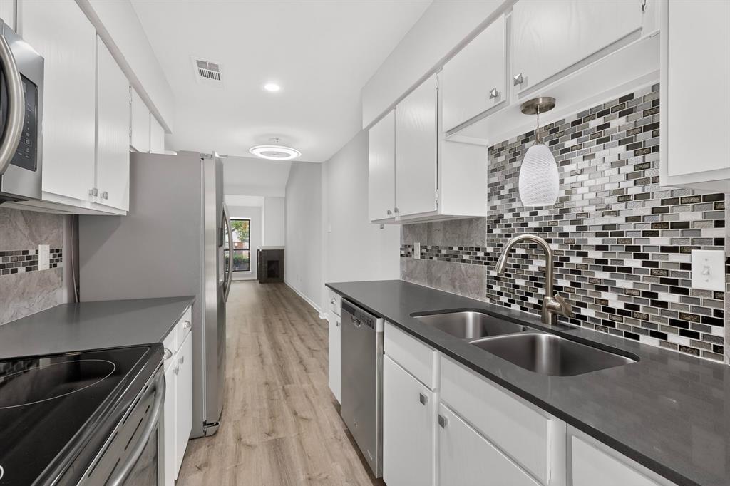 Brookgreen Twnhs 01 - Residential