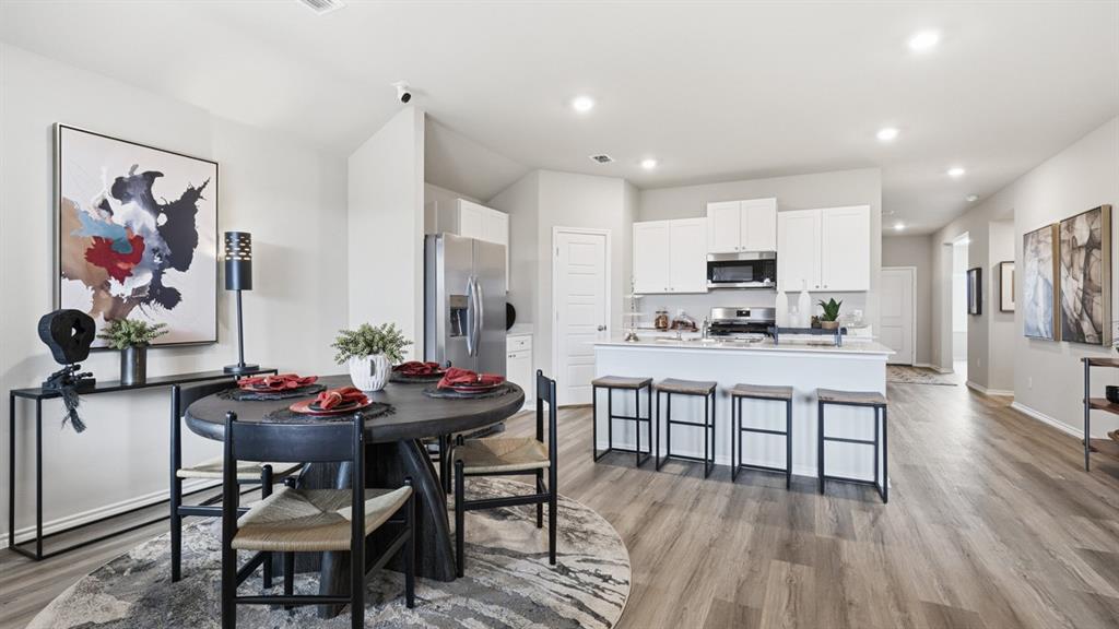Townes Landing - D.R. Horton - Residential
